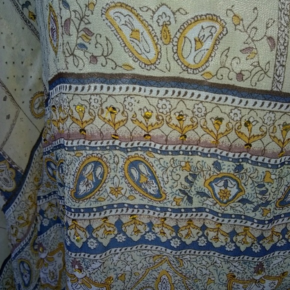 BoHo Top - Picture 2 of 6